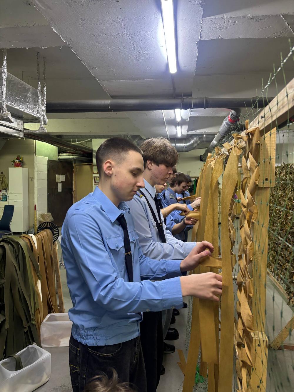 Участие в плетении маскировочных сетей