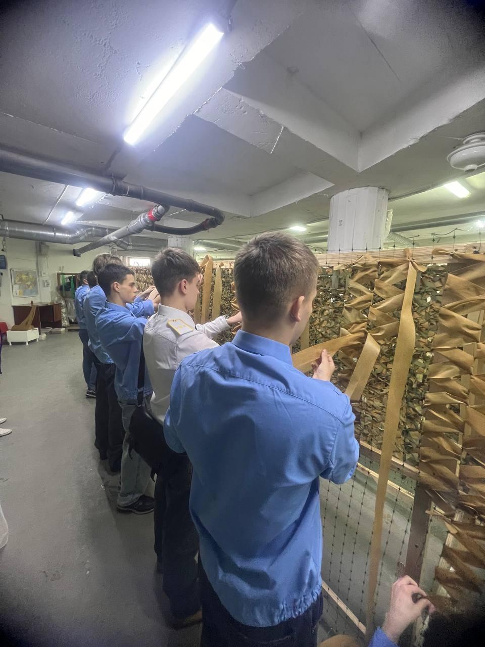 Cтуденты группы 32/33 посетили волонтёрский центр